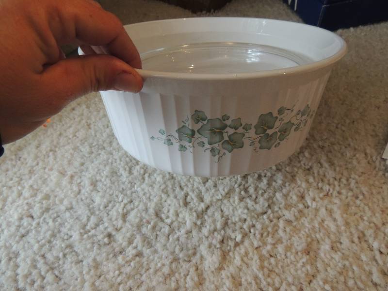 lot 97 image: Corningware 2 12 quart  qty 2 - no lid
