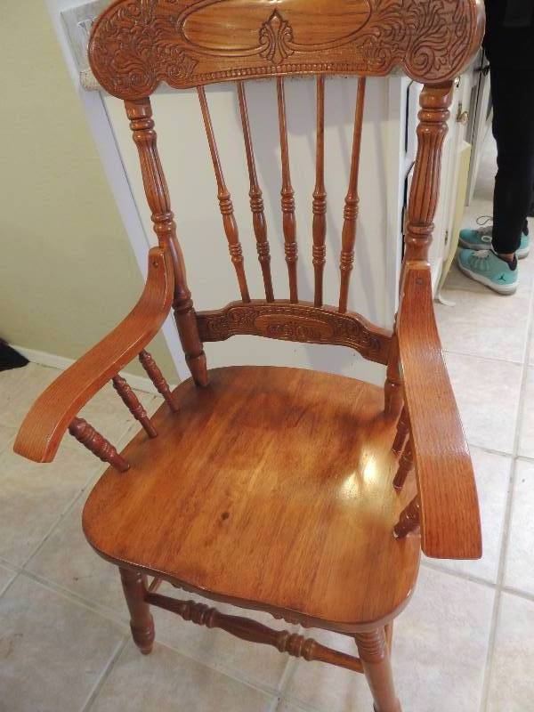 lot 133 image: dining  chairs x 3. 2 with arm rests