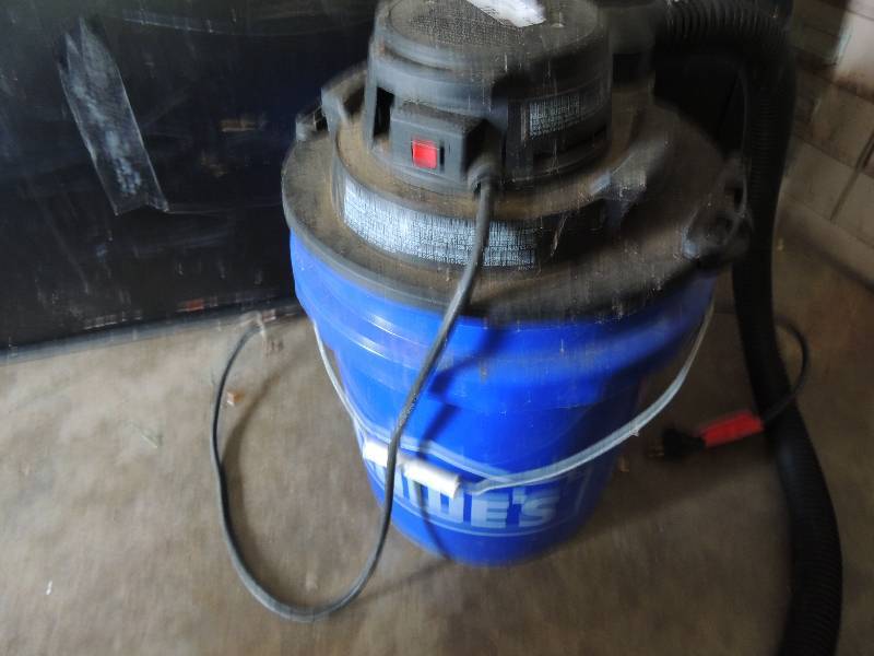 lot 176 image: Shop Vac