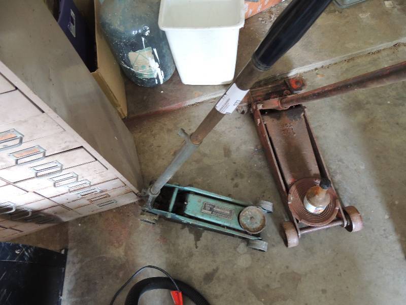 lot 177 image: 1 14 ton floor jack (needs seals) GREEN