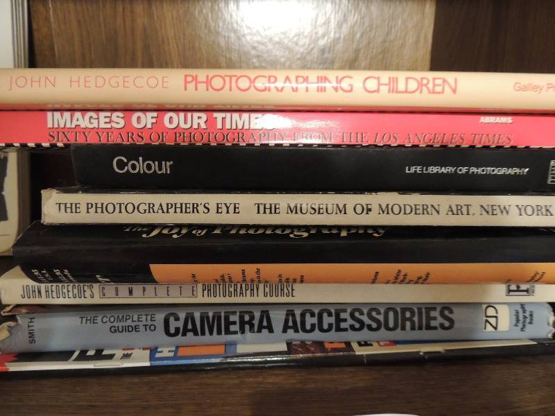 lot 276 image: 8 books about display and how to of Photography