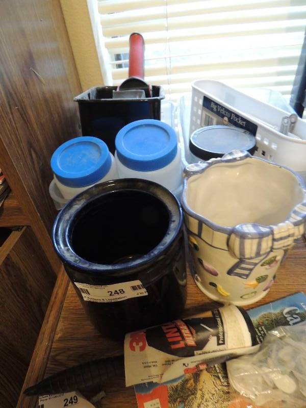 lot 248 image: Planters, containers, baskets and buckets