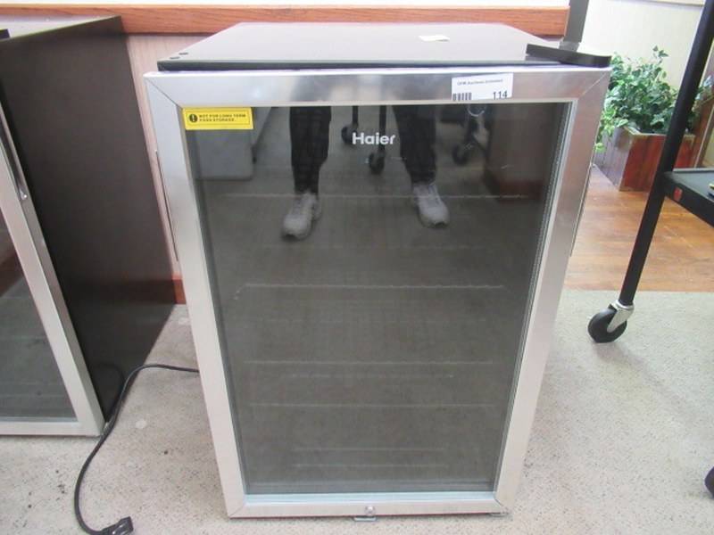 lot 114 image: (COOLERCHILLER)