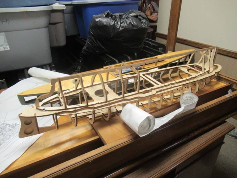 lot 140 image: MODEL SHIP