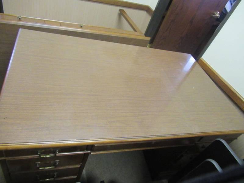 lot 143 image: SOLID WOOD
