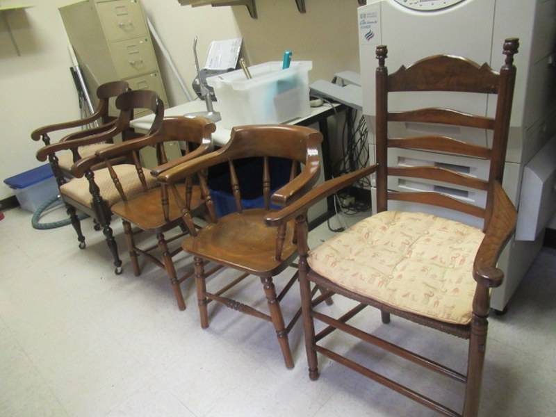 lot 168 image: ASSORTED CHAIRS