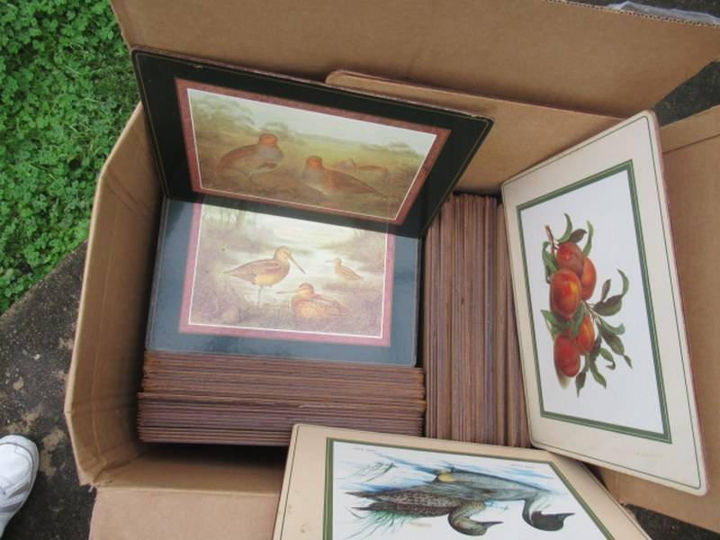 lot 230 image: PLACE MAT