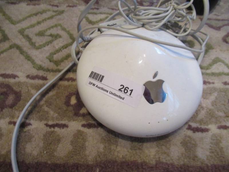 lot 261 image: ELECTRONIC