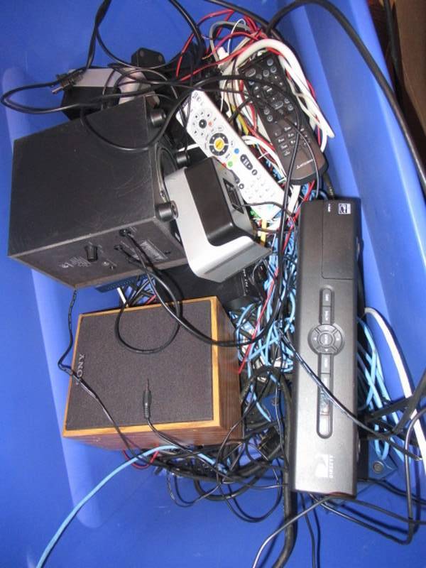 lot 268 image: ELECTRONICS
