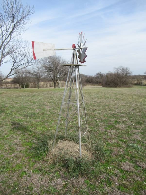 lot 51 image: LAWN & GARDEN