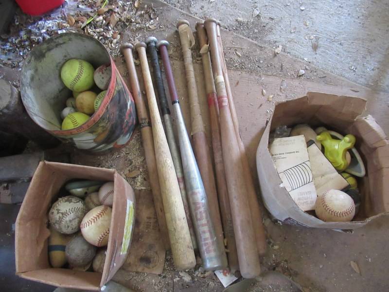 lot 74 image: SPORTING GOODS