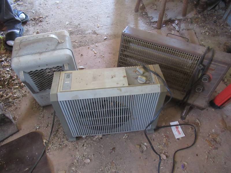 lot 76 image: APPLIANCES
