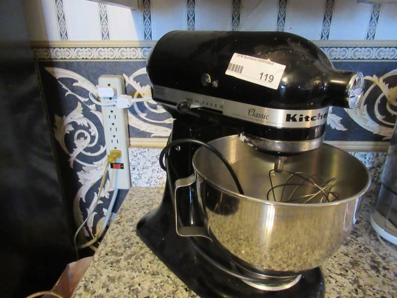 lot 119 image: APPLIANCES