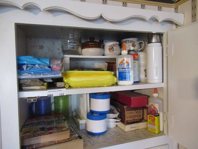 lot 123 image: KITCHEN