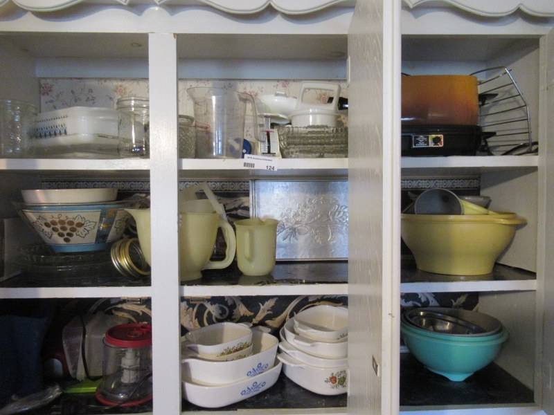 lot 124 image: KITCHEN