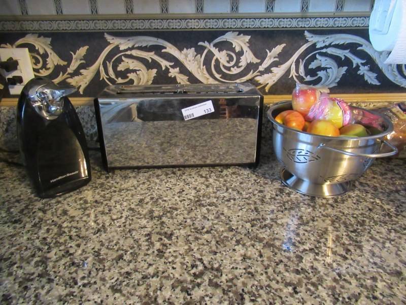 lot 133 image: APPLIANCES