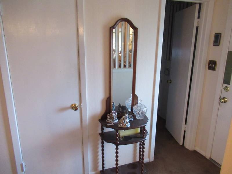lot 141 image: HOME DCOR