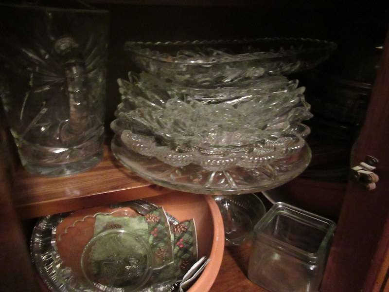 lot 172 image: HOUSEWARES