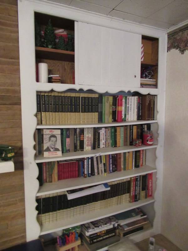 lot 207 image: BOOKS