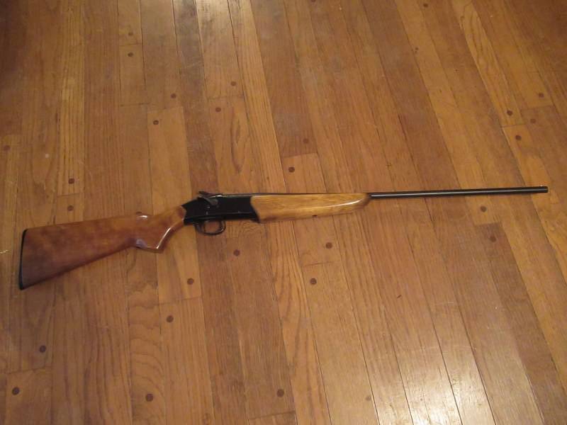 lot 215 image: FIREARMS