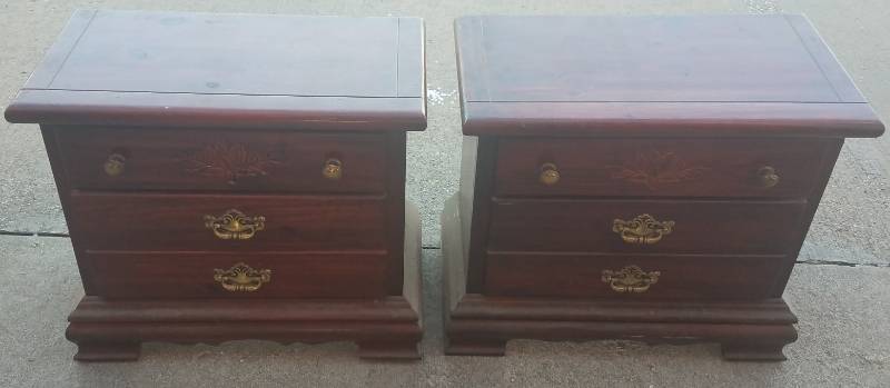 lot 8 image: VINTAGE WOODEN NIGHTSTANDS