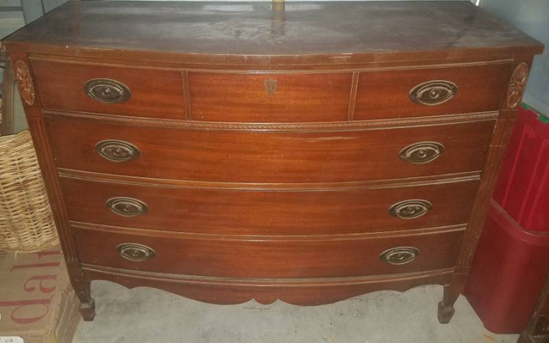 Vintage Dixie Dresser Partial Estate Auction Auction