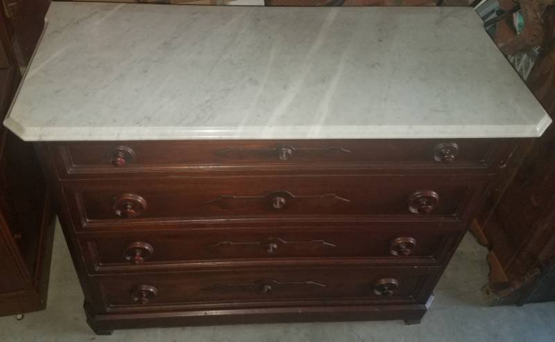 lot 22 image: VINTAGE CHEST WITH MARBLE TOP