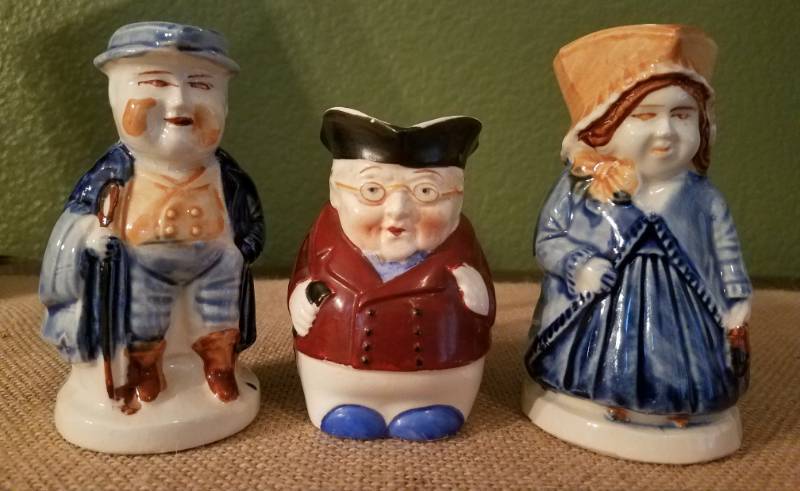 lot 34 image: COLLECTIBLE TOBY JUGS