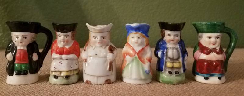 lot 37 image: COLLECTIBLE TOBY JUGS