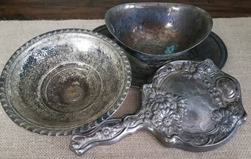 lot 73 image: ASSORTED SILVER PLATE LOT