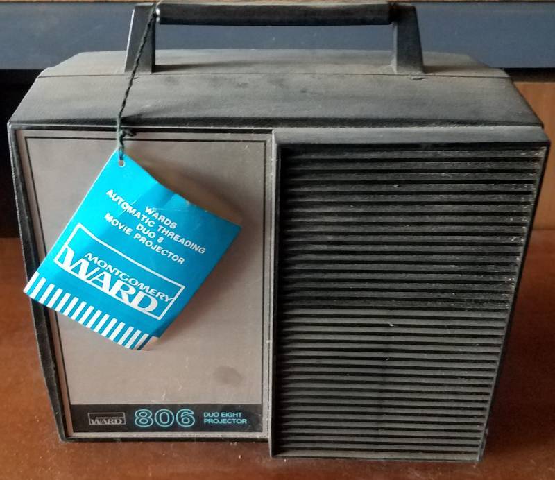 lot 72 image: VINTAGE MONTGOMERY WARD DUO EIGHT PROJECTOR MODEL 806
