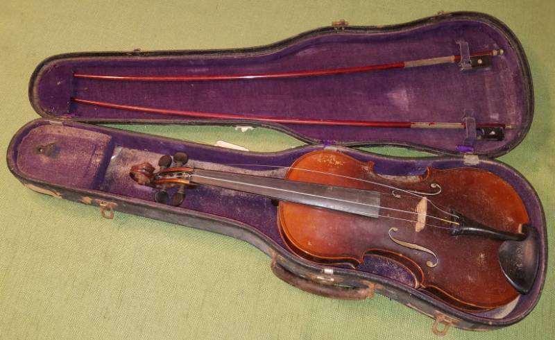 lot 69 image: ANTONIUS STRADIVARIUS COPY VIOLIN (GERMANY)