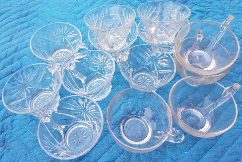 lot 95 image: PUNCH BOWL CUPS