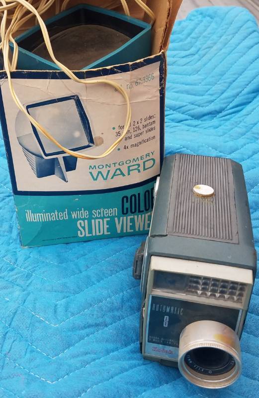 lot 113 image: VINTAGE AUTOMATIC 8 MOVIE CAMERA AND COLOR SLIDE VIEWER