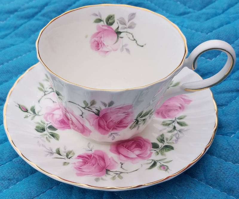 lot 116 image: ALLYN NELSON COLLECTION CUP AND SAUCER (ENGLAND)