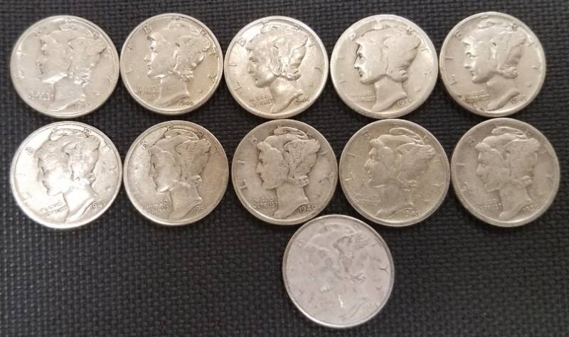 lot 118 image: VINTAGE SILVER DIMES (1930S - 1940S)