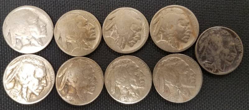 lot 119 image: VINTAGE SILVER BUFFALO NICKELS (1930S)