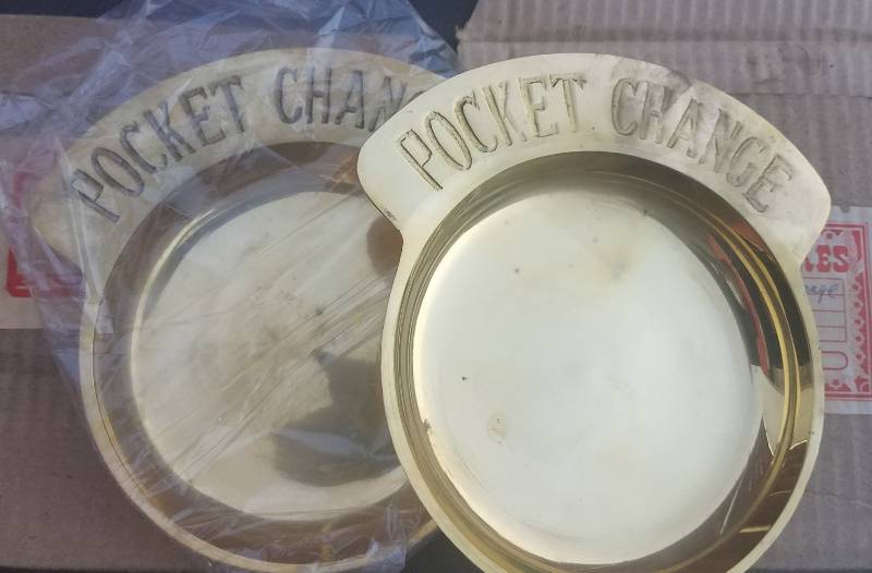 lot 151 image: BRASS POCKET CHANGE DISHES