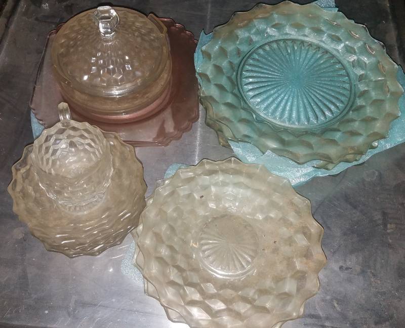 lot 156 image: ASSORTED GLASS WARE  DISHES