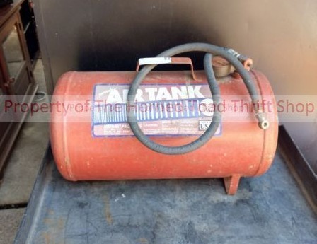 lot 3 image: Portable Air Tank