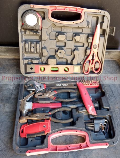 lot 20 image: Tool Set