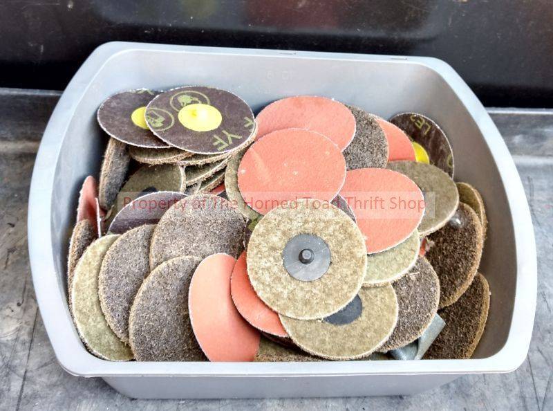 lot 39 image: Sanding disks