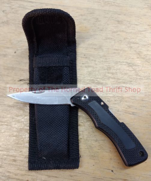 lot 107 image: Knife