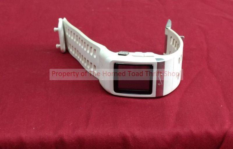 lot 129 image: Watch