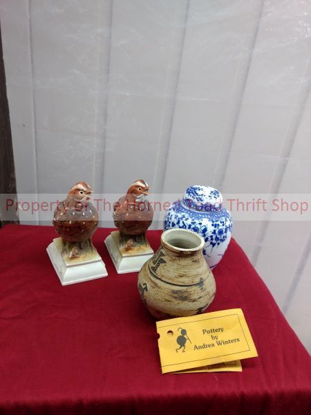 lot 133 image: Vases and Porcelain Birds