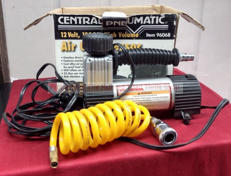 lot 215 image: Air Compressor