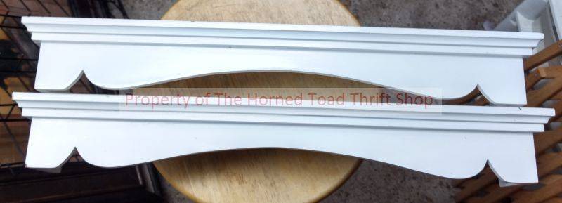 lot 250 image: Wall Shelves