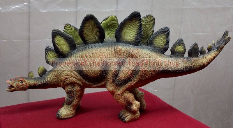 lot 256 image: Dinosaur