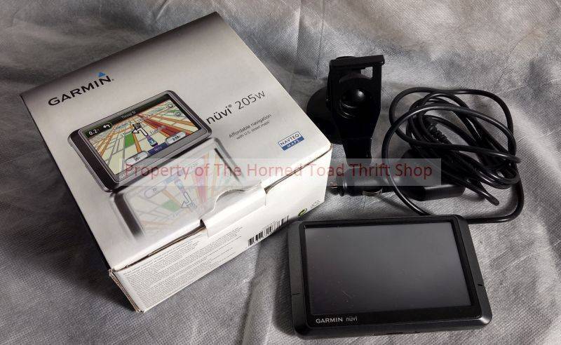lot 261 image: Garmin NUVI 205w GPS Unit