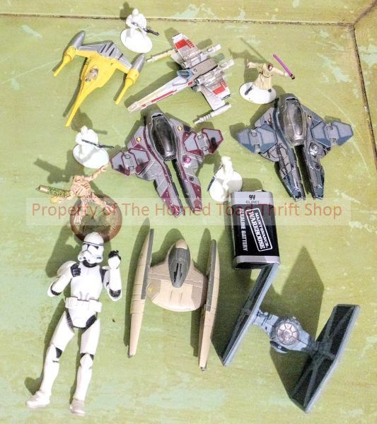 lot 311 image: Miniature Collectibles